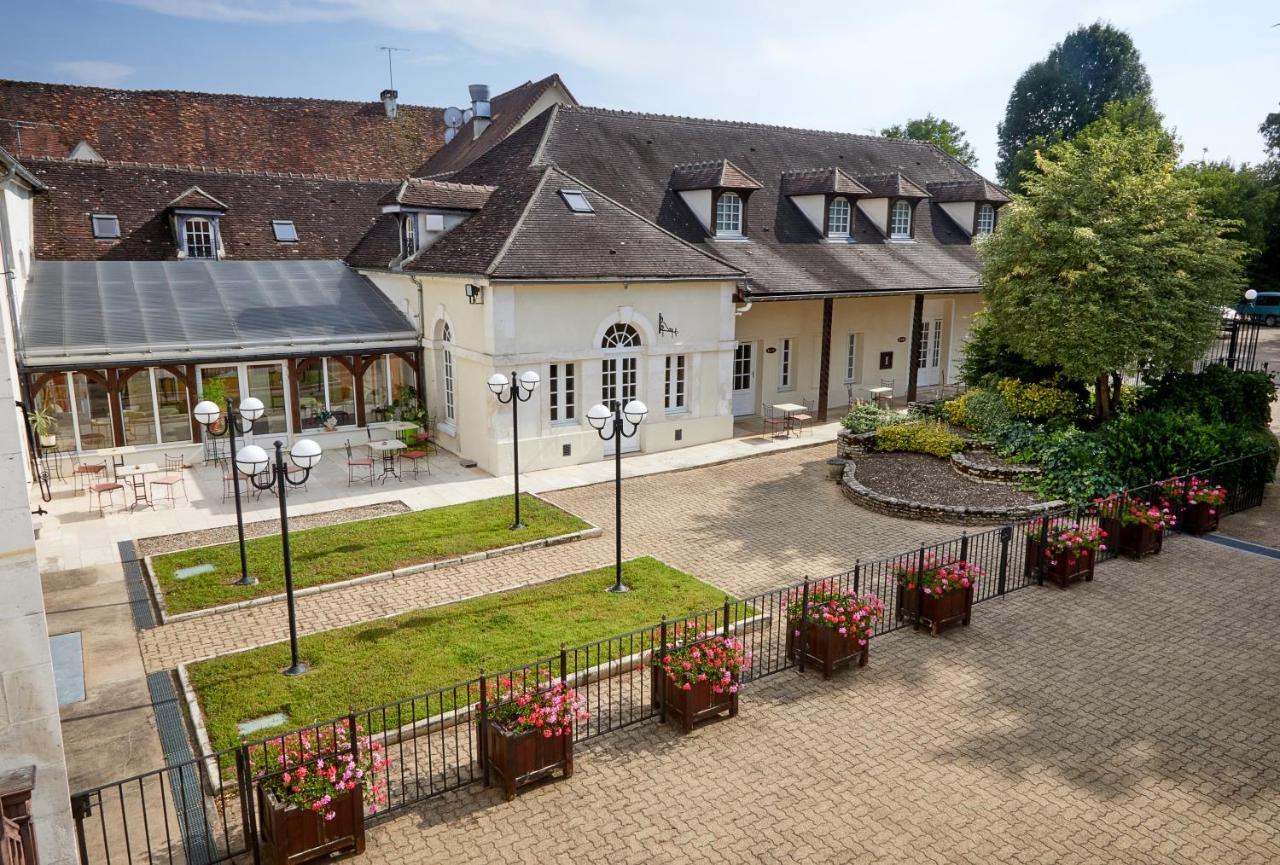 Residence Hoteliere Du Domaine ชาบลี ภายนอก รูปภาพ