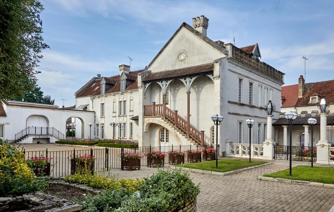 Residence Hoteliere Du Domaine ชาบลี ภายนอก รูปภาพ